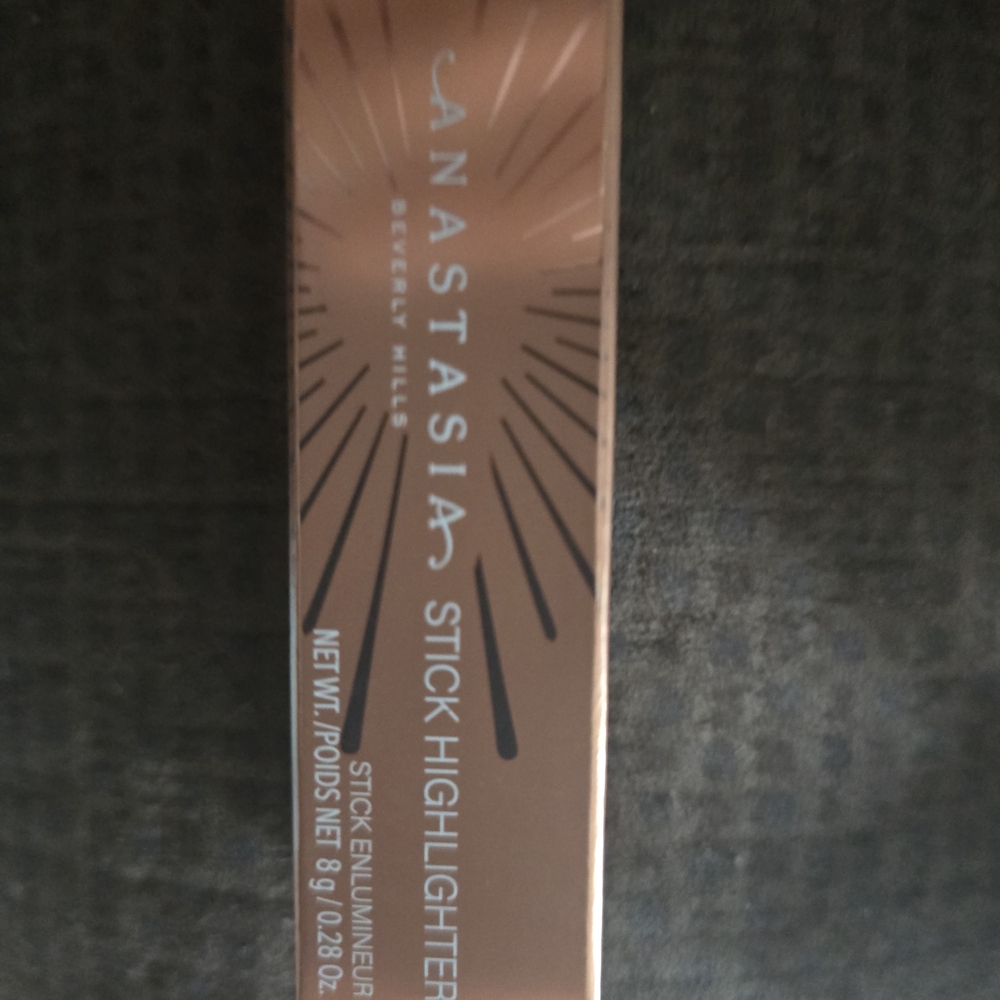 Anastasia Beverly Hills Stick Highlighter~Gold~NEW~🎁🎄Christmas Present🎄🎁 - Picture 2 of 11